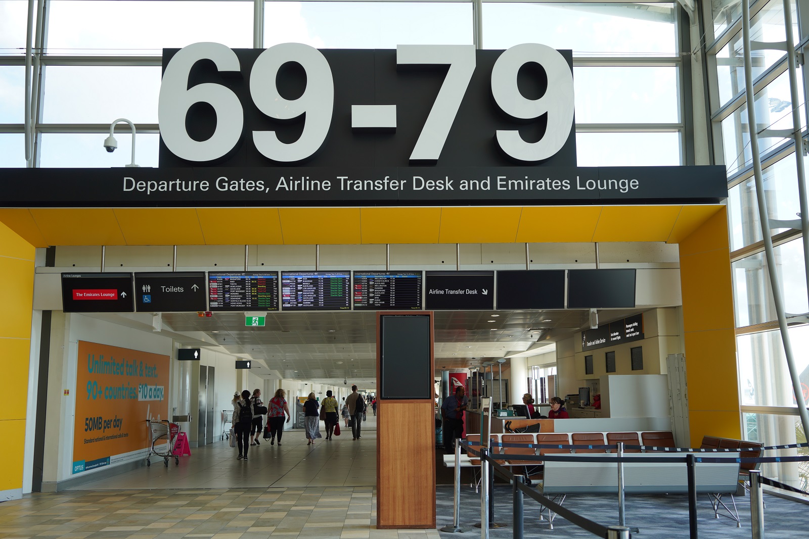 brisbane airport arrivals departures