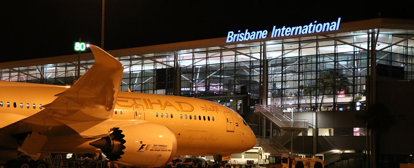 brisbane airport arrivals departures