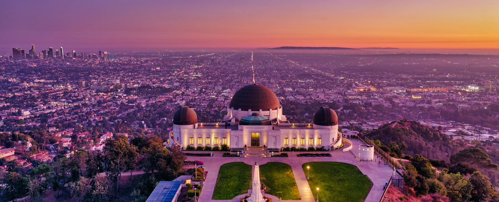 LA Griffith Observatory at sunsest 
