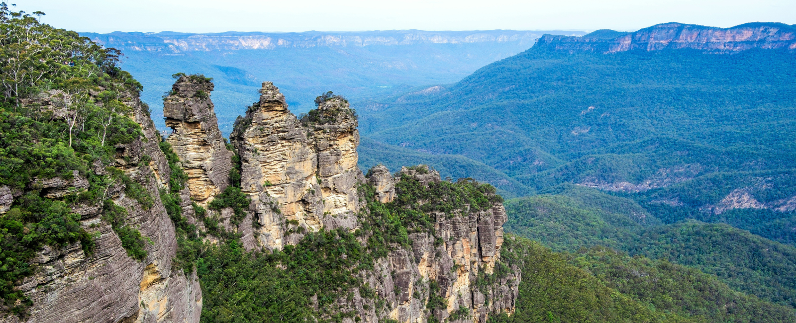 Three Sisters rock formation in the Blue Mountains