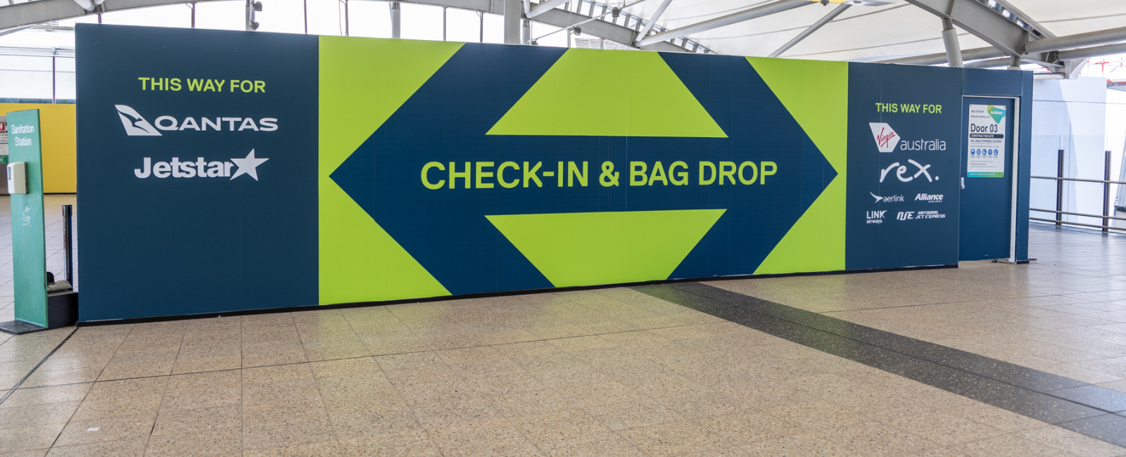 Brisbane Airport Skywalk signage